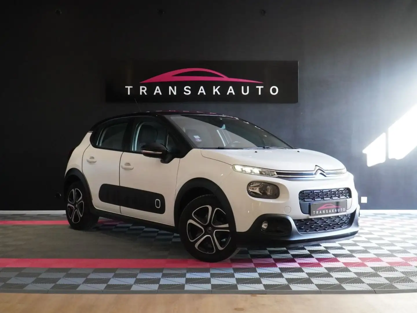 Citroen C3 PureTech 82 SS BVM5 Shine Blanco - 1