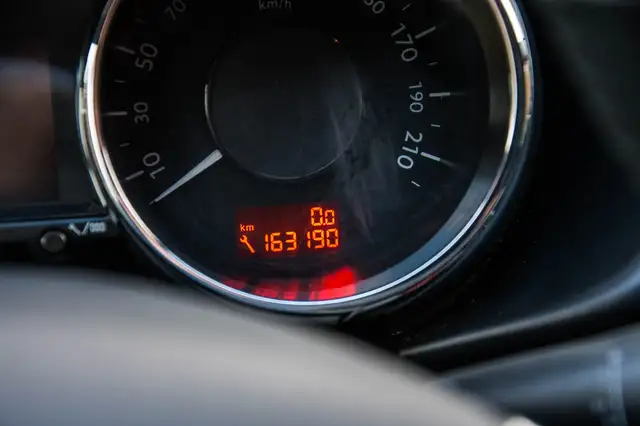 Peugeot 3008 view 12