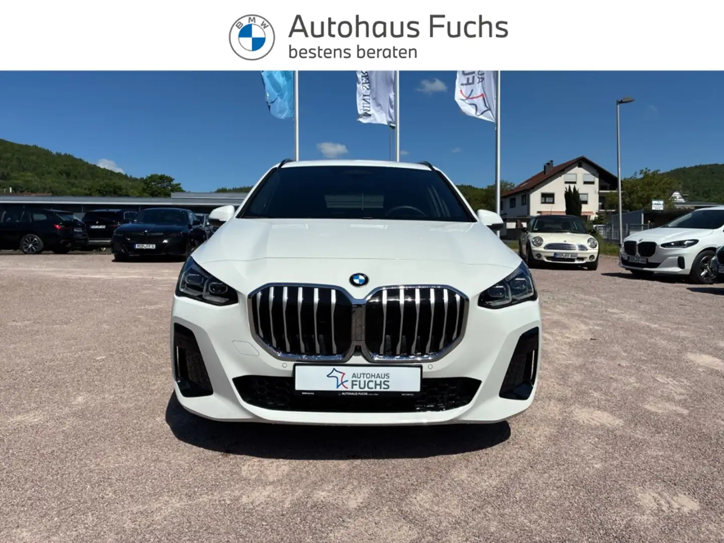 BMW 218 Active Tourer i M Sport AHKel HUD Dr.AssProf mit A Weiß - 2