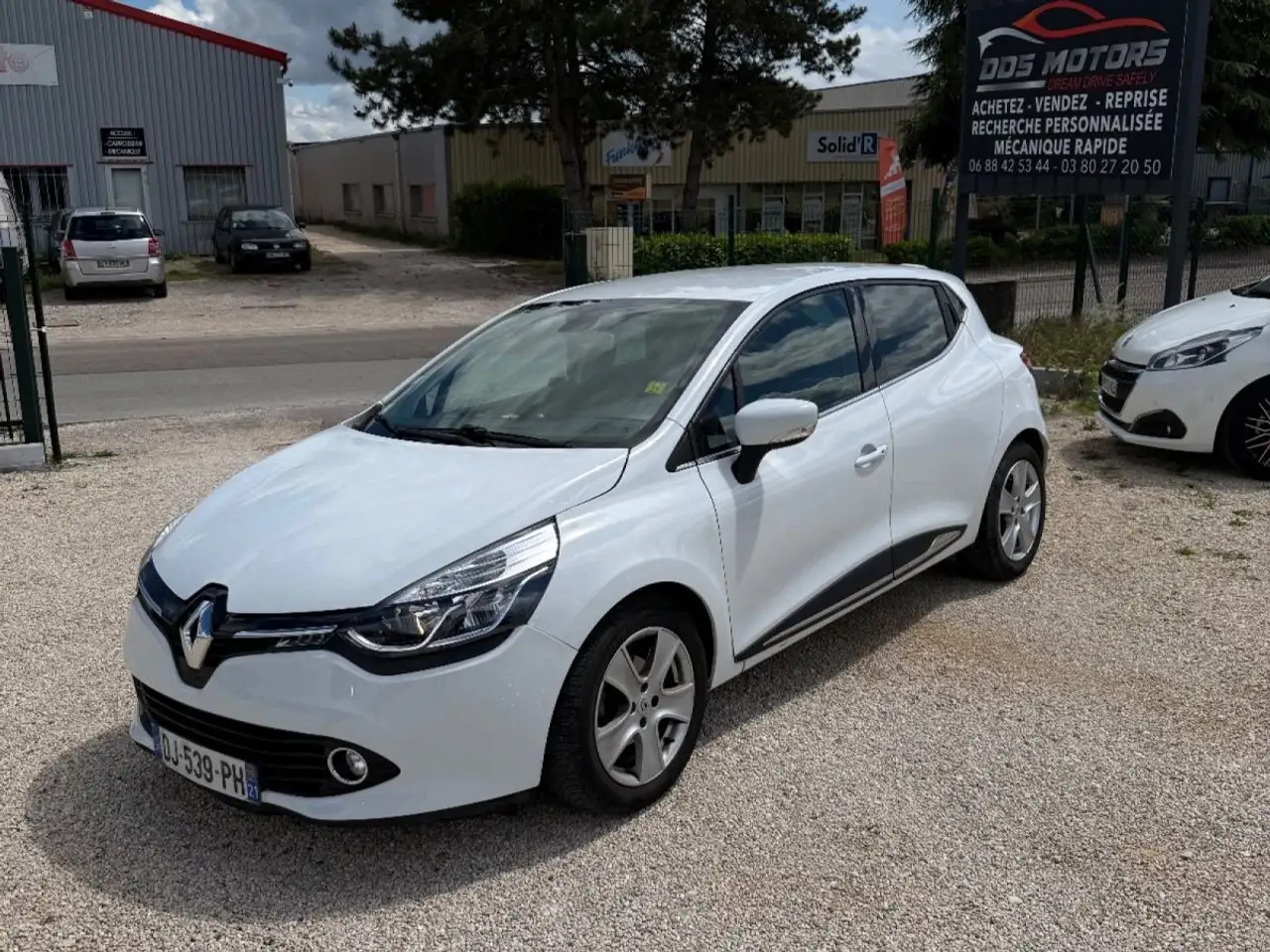 Renault Clio IV TCe 120 Intens EDC