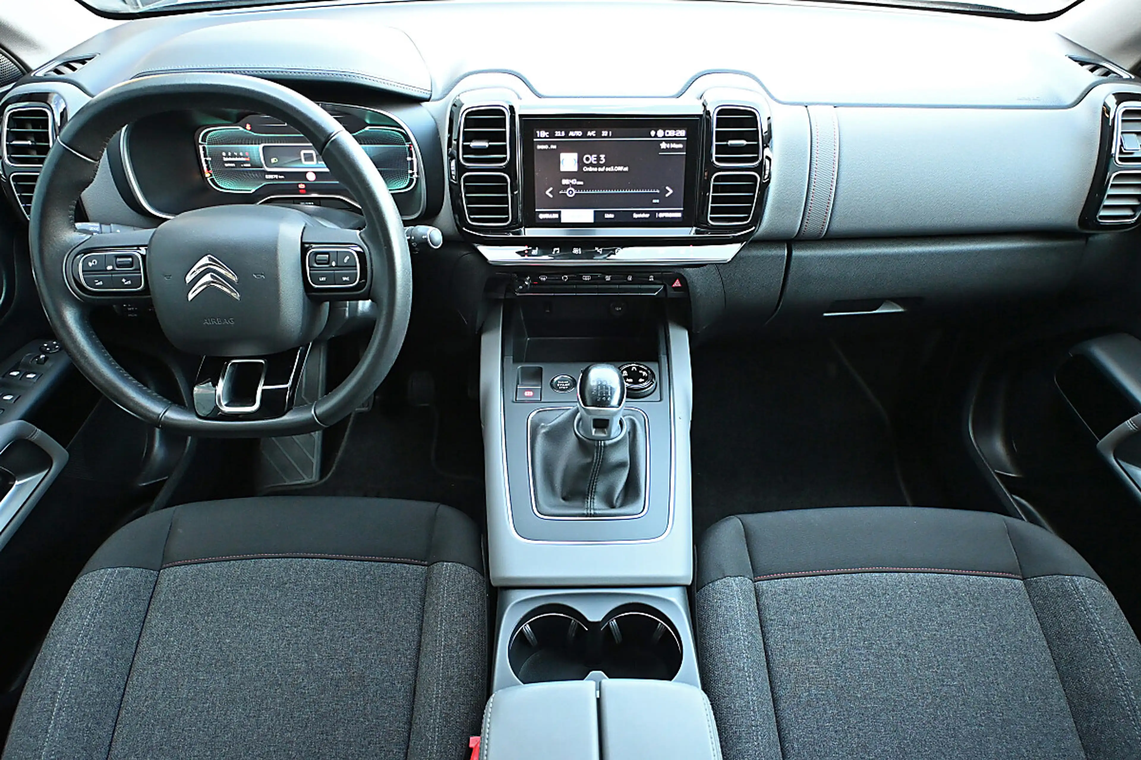 Citroen C5 Aircross PureTech 130 S&S Feel LED, AppleCarPlay / Andro... — photo 10