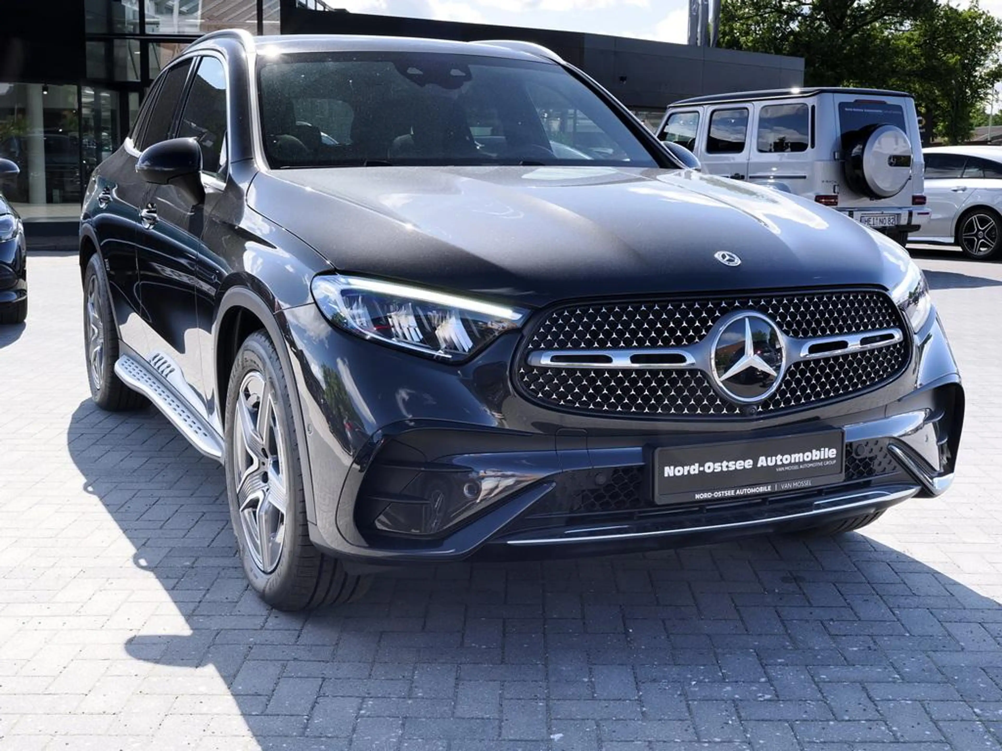 Mercedes-Benz GLC 300 d AMG 4M AHK PANO SHZ KLIMA — photo 5