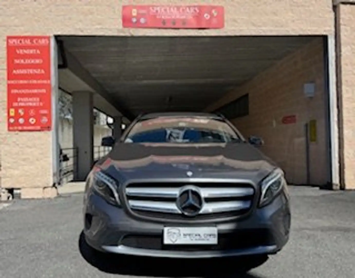 Mercedes-Benz GLA 220 Cdi  4matic  Premium  Automatica Grau - 1