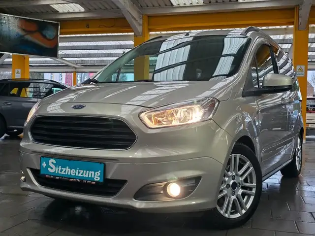 Ford Tourneo Courier Titanium*SHZ+LHZ*Climatik*GJ-Räd