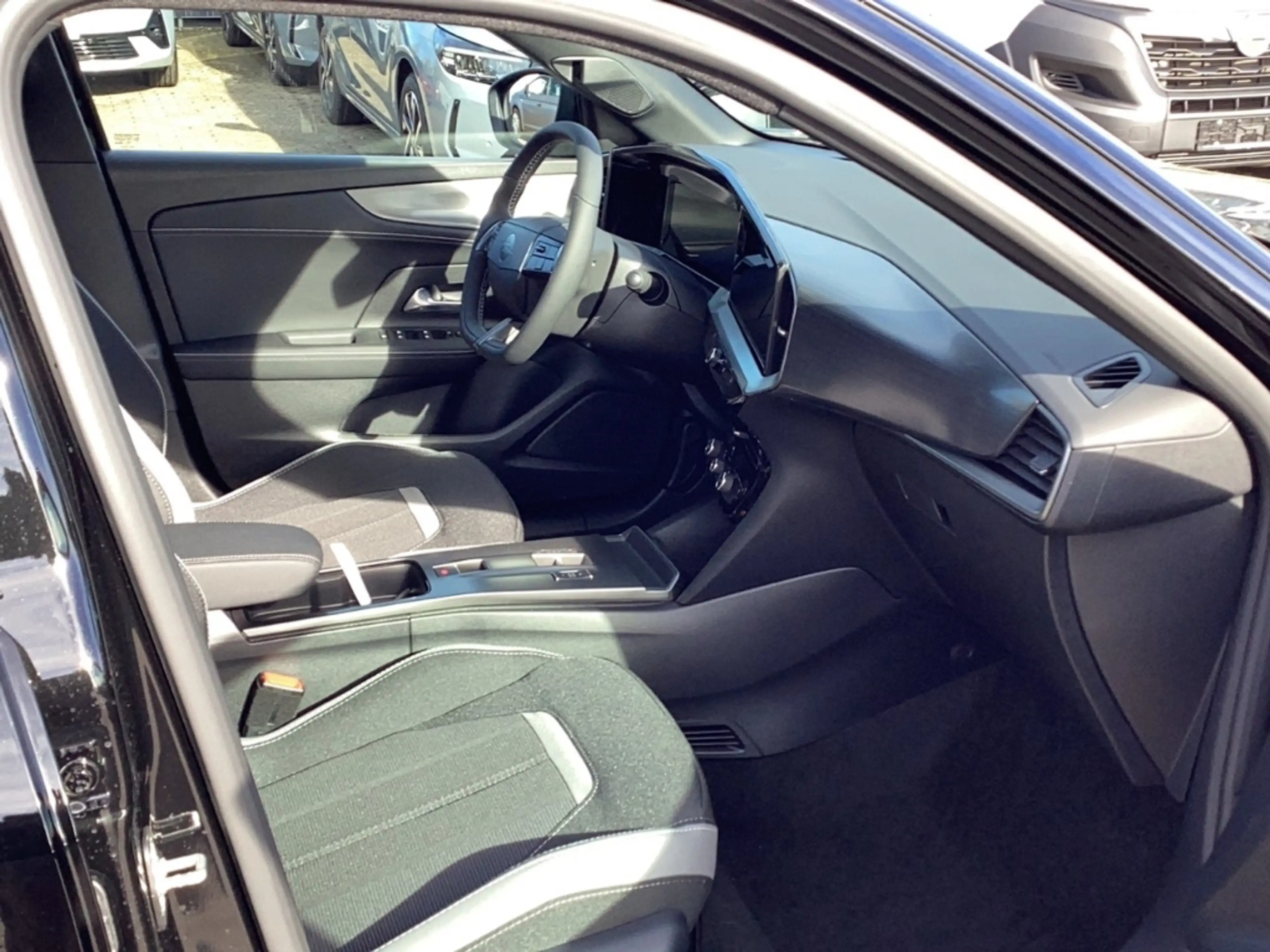 Opel Mokka-E GS Long Range 11KW-OBC SHZ LenkradHZG Keyless RFK — photo 12