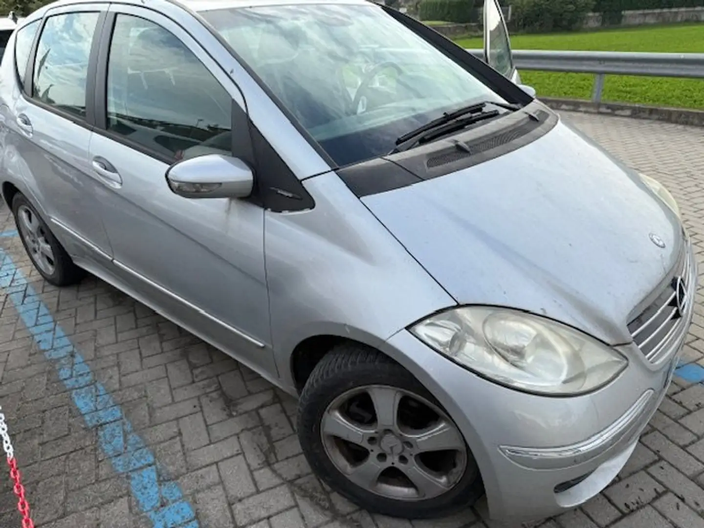 Mercedes-Benz A 180 Classe A - W/C 169 cdi Elegance Silber - 2