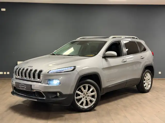 Jeep Cherokee 2.0 Limited 4WD /PANO/LEDER/MEMO/ACC/SZBELÜFT/LENKHZ/AHK