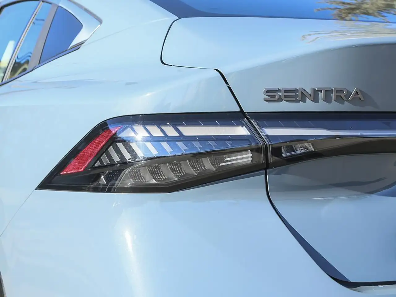 Nissan Sentra photo Nissan Sentra