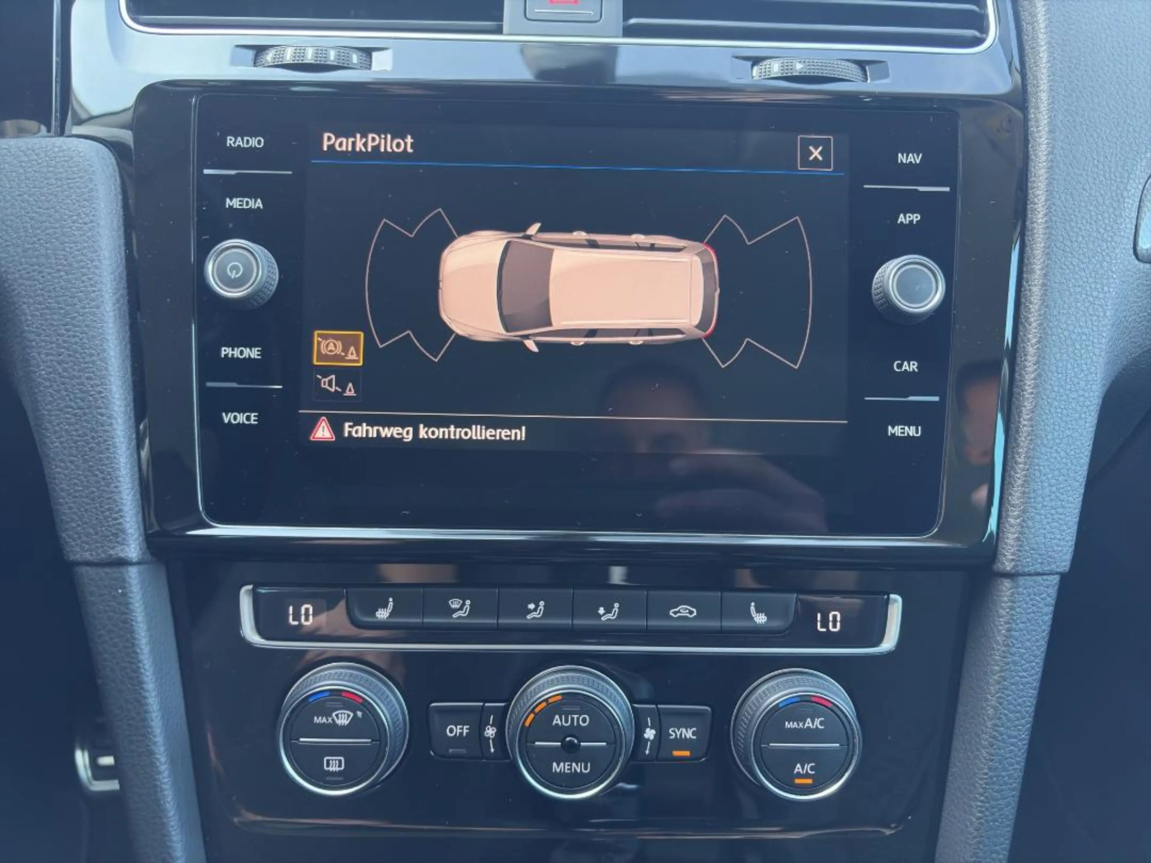 Volkswagen Golf Variant JOIN 1,6 TDI AHK|NAVI|SHZ|PDC|APP|MFL — photo 15