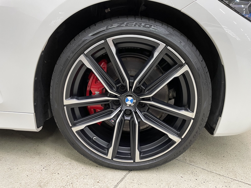 BMW 440 M440i Cabrio — photo 14