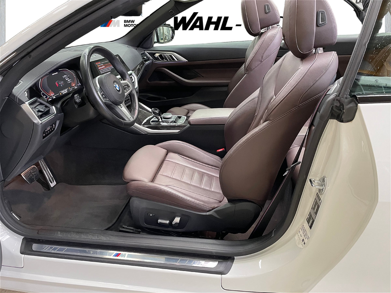 BMW 440 M440i Cabrio — photo 12