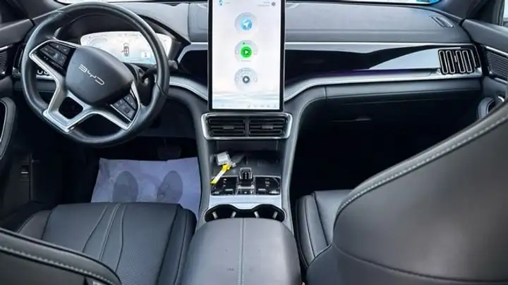 BYD Seal U DM-i COMFORT 2025, foto 17