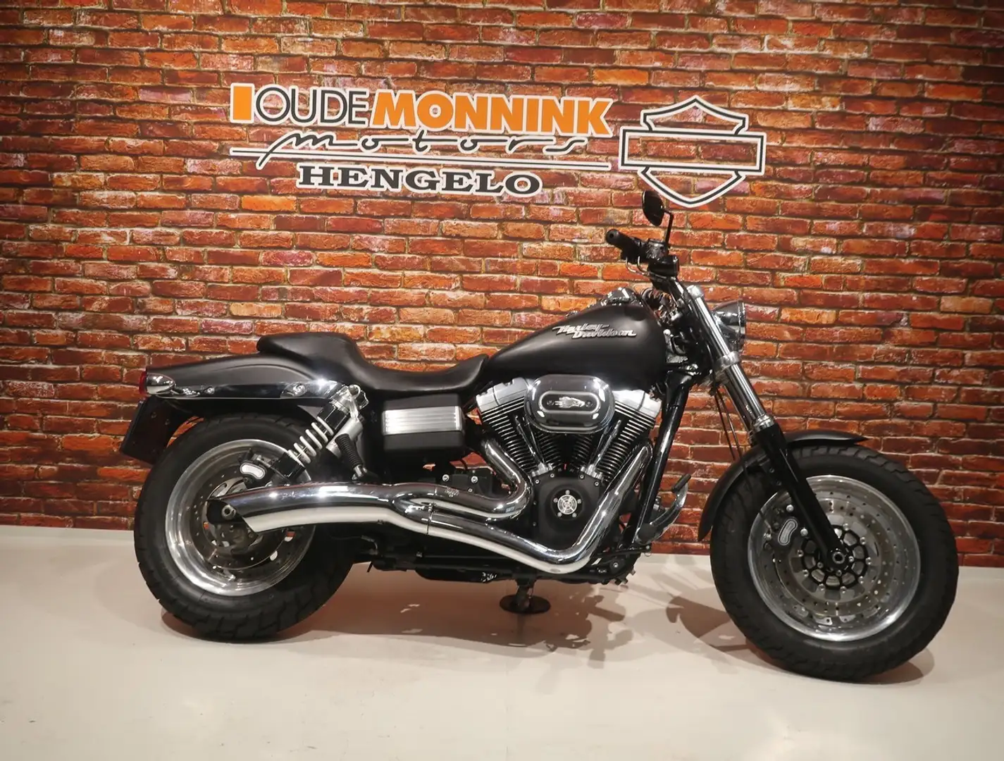 Harley-Davidson Dyna Fat Bob FXDF 1580 Negru - 1