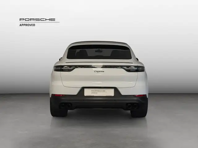 Porsche Cayenne view 4