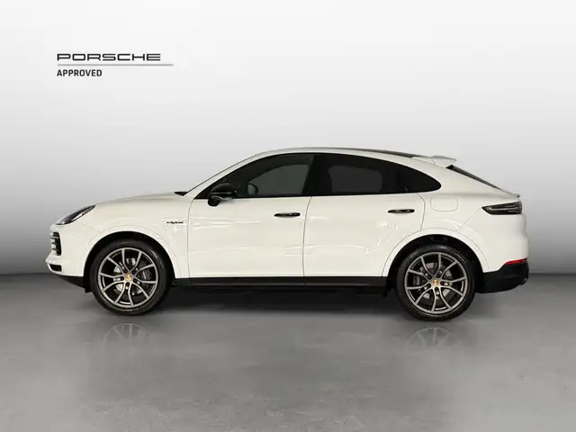 Porsche Cayenne view 2