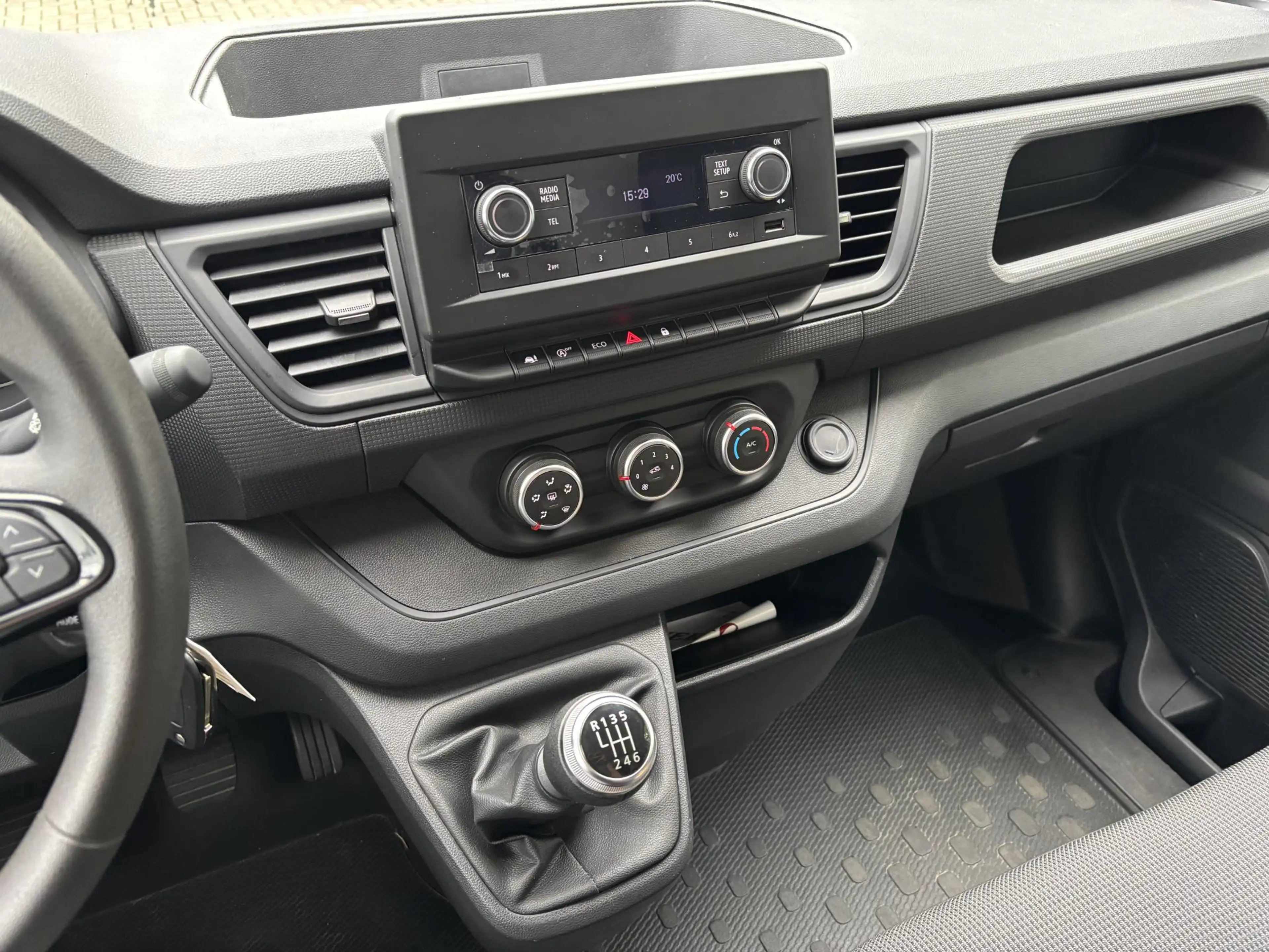 Renault Trafic 2.0 dCi 130 T29 L1H1 Comfort Airco | Betimmering l — photo 8