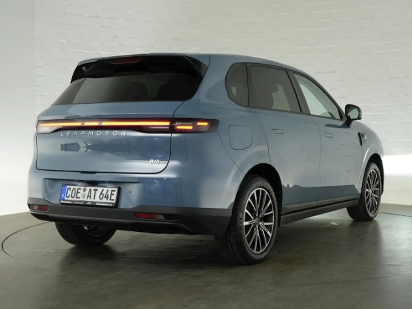 Leapmotor DESIGN PROMAX 67,1 kWh+360°KAMERA+E-SITZE+PANORAMA Bleu - 2
