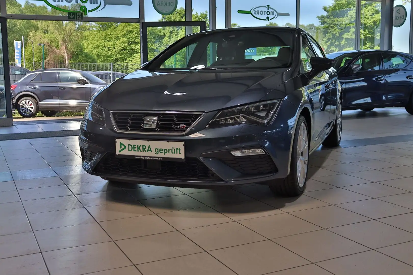SEAT Leon FR  1,5 TGI  Pano/Kamera Grau - 1