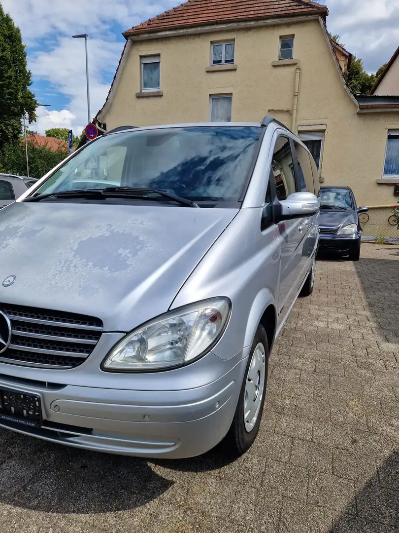 Mercedes-Benz Viano 2.2 CDI kompakt (639.811) Argent - 1
