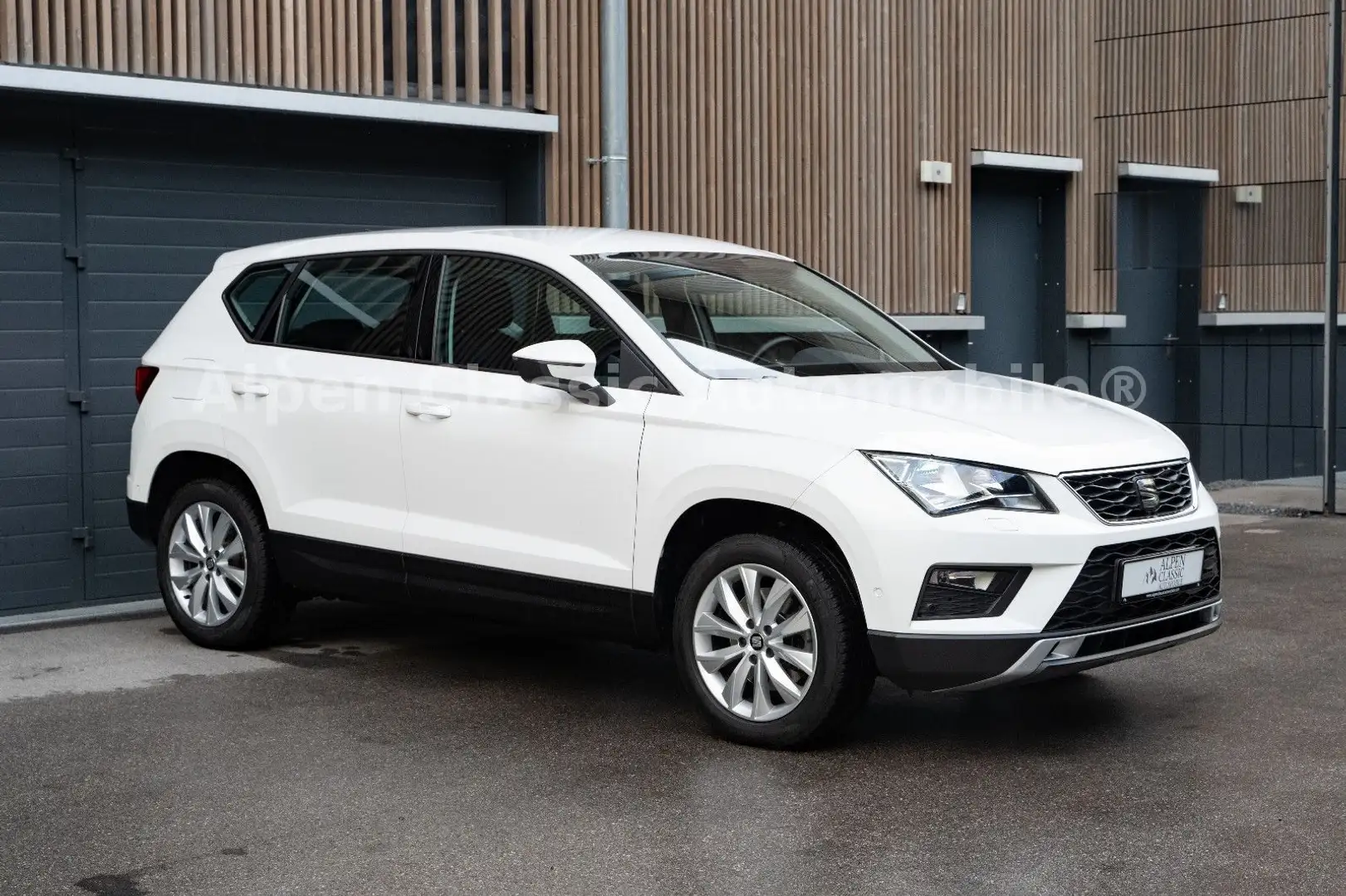 SEAT Ateca Style TSI Allwetter, CarPlay, Front Assist Weiß - 1