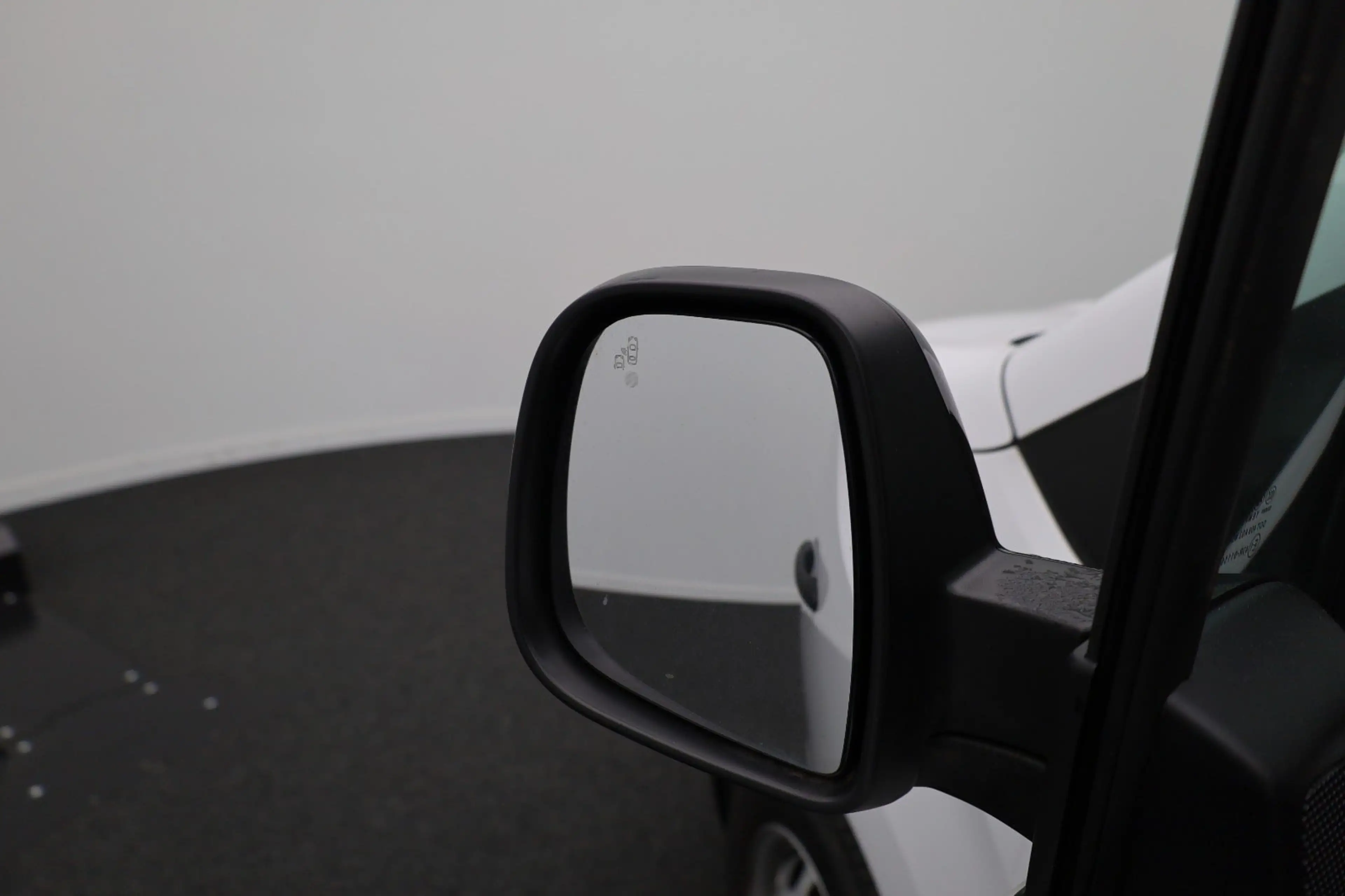 Peugeot Partner 1.5 BlueHDi 100 S&S L1 Trekhaak | Kunststof Laadvl — photo 4
