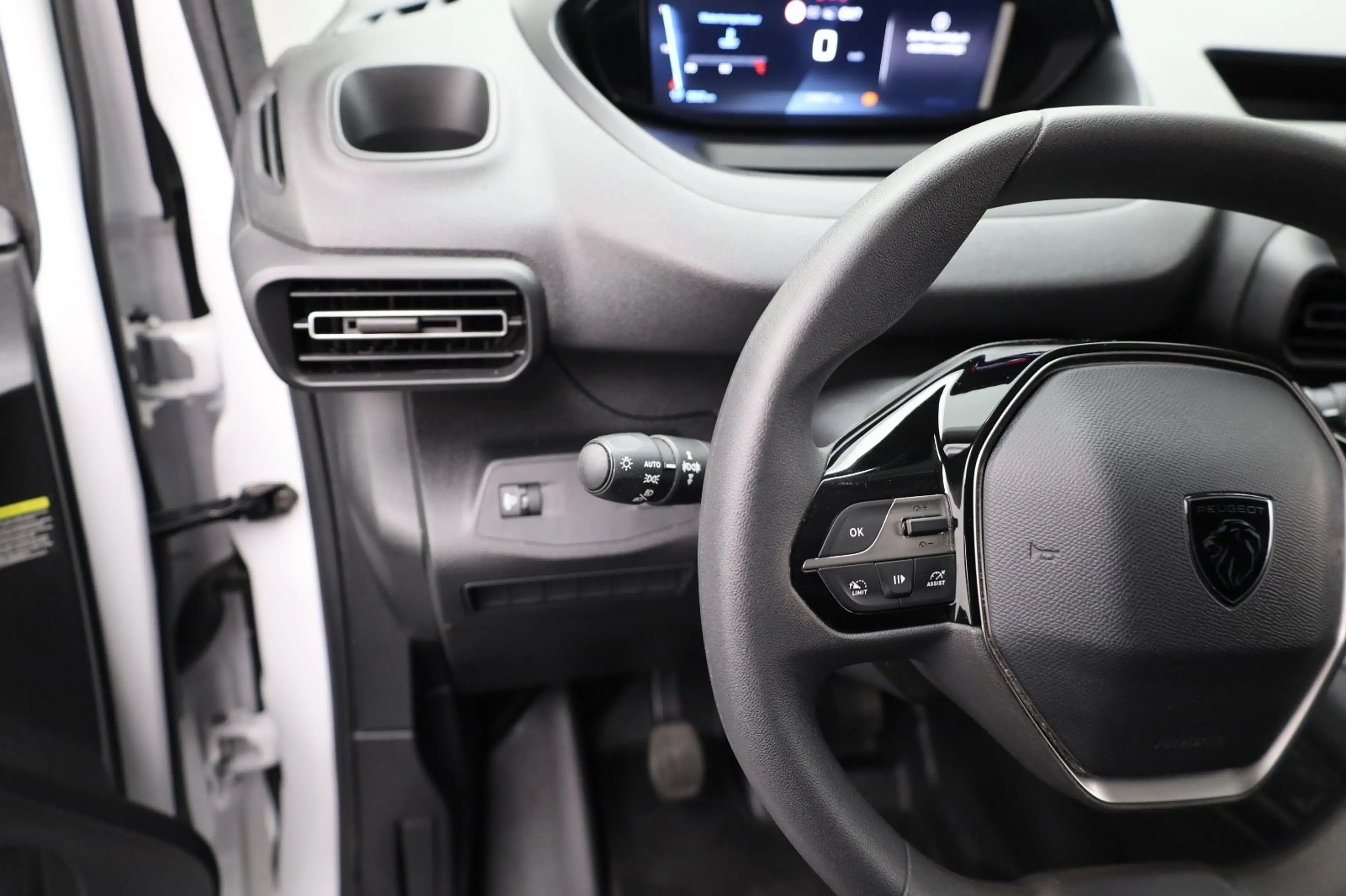 Peugeot Partner 1.5 BlueHDi 100 S&S L1 Trekhaak | Kunststof Laadvl — photo 20