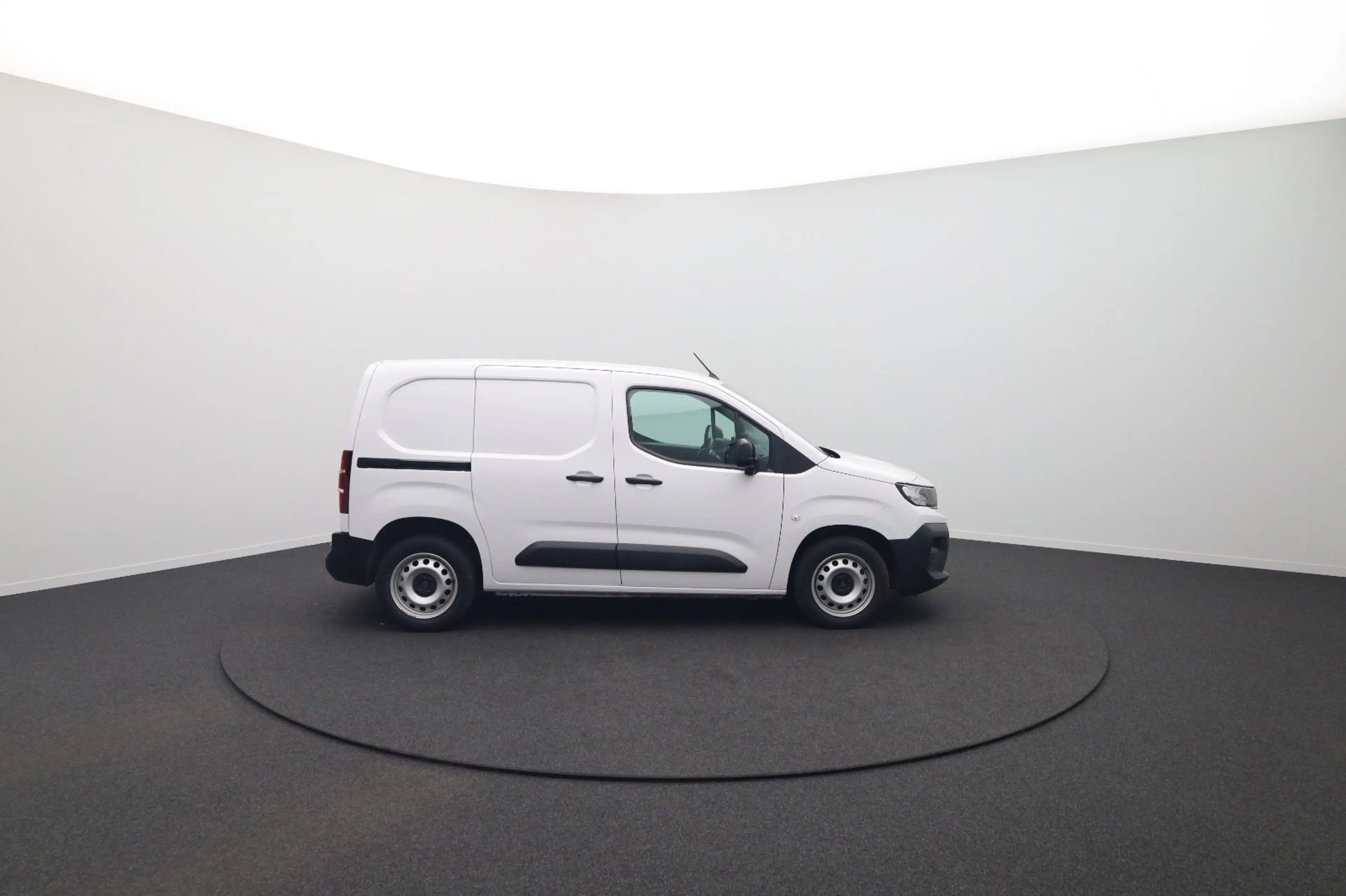 Peugeot Partner 1.5 BlueHDi 100 S&S L1 Trekhaak | Kunststof Laadvl — photo 8