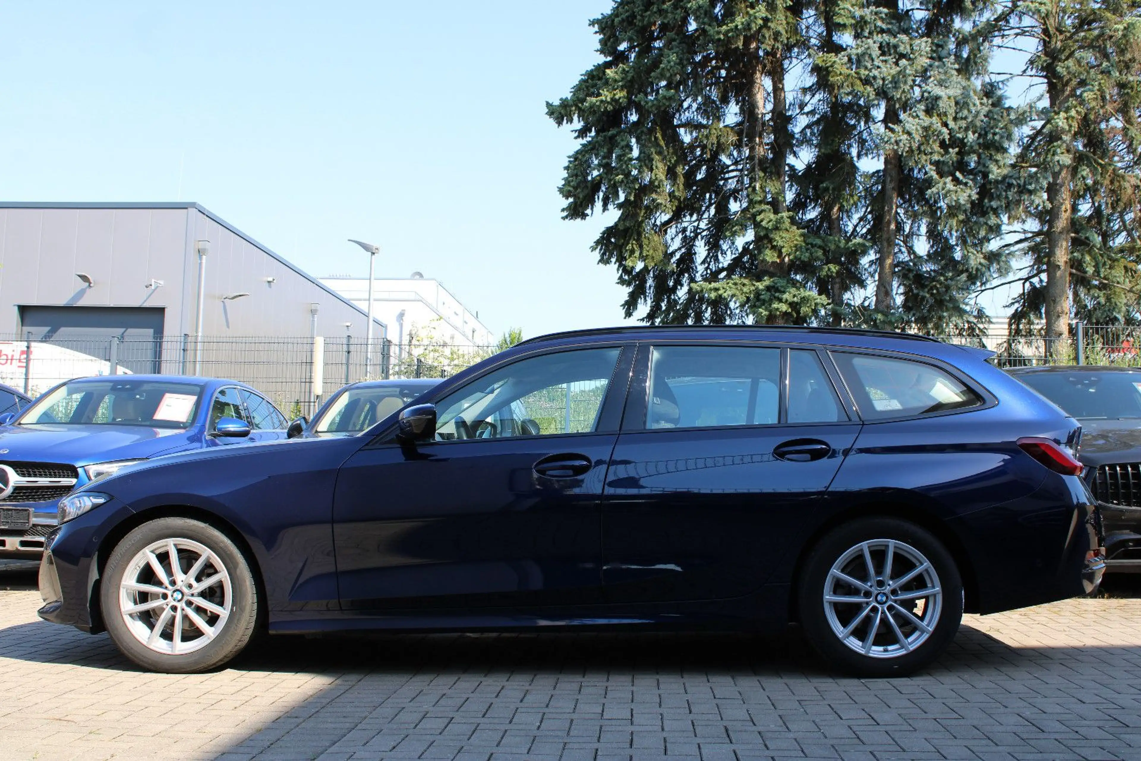 BMW 318 d Touring/HuD/Navi/Kamera/Sitzhzg/AHK — photo 10