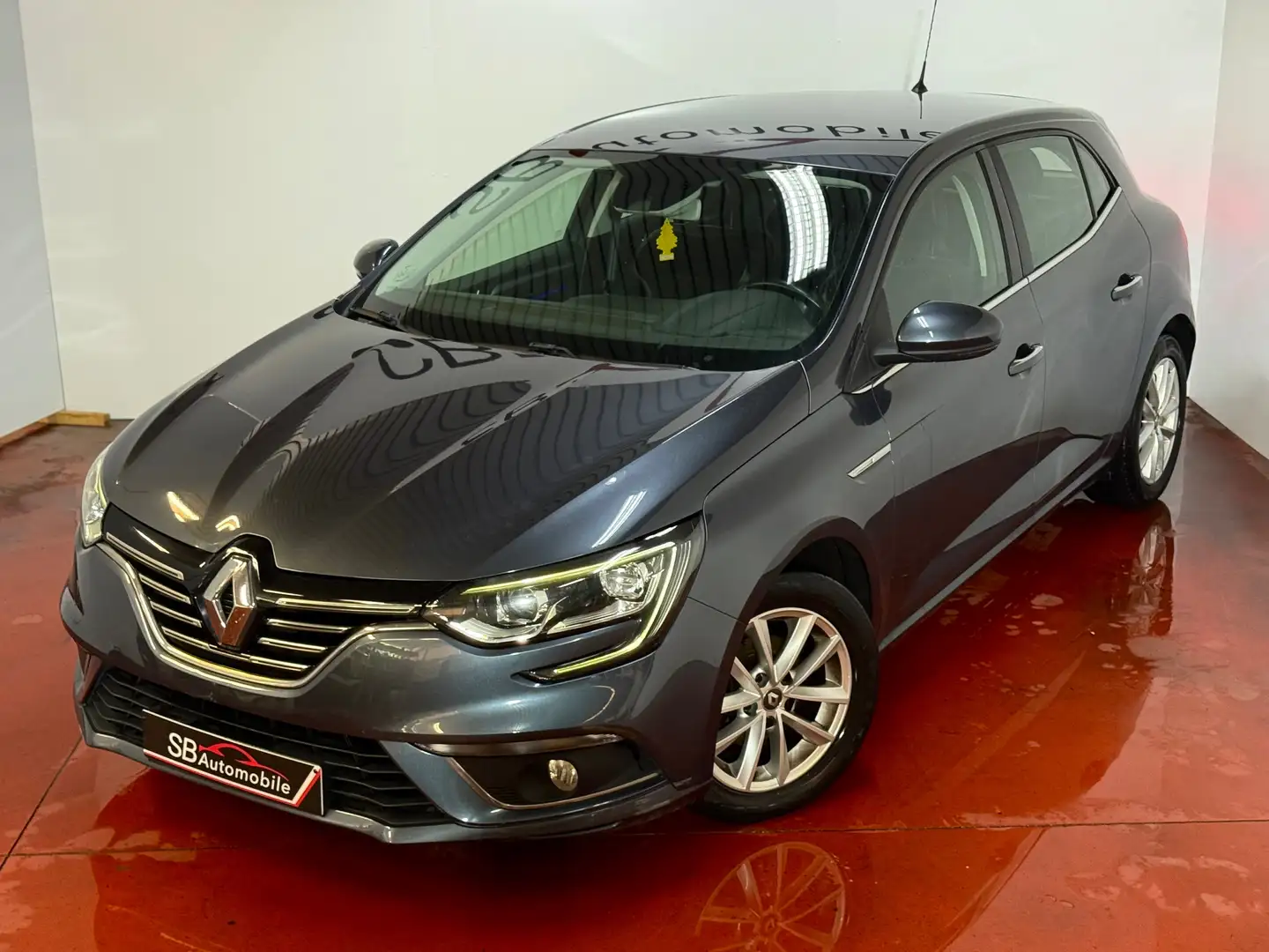 Renault Megane 1.2i Authentique//GRAND GPS//GARANTIE 12 MOIS // - 2