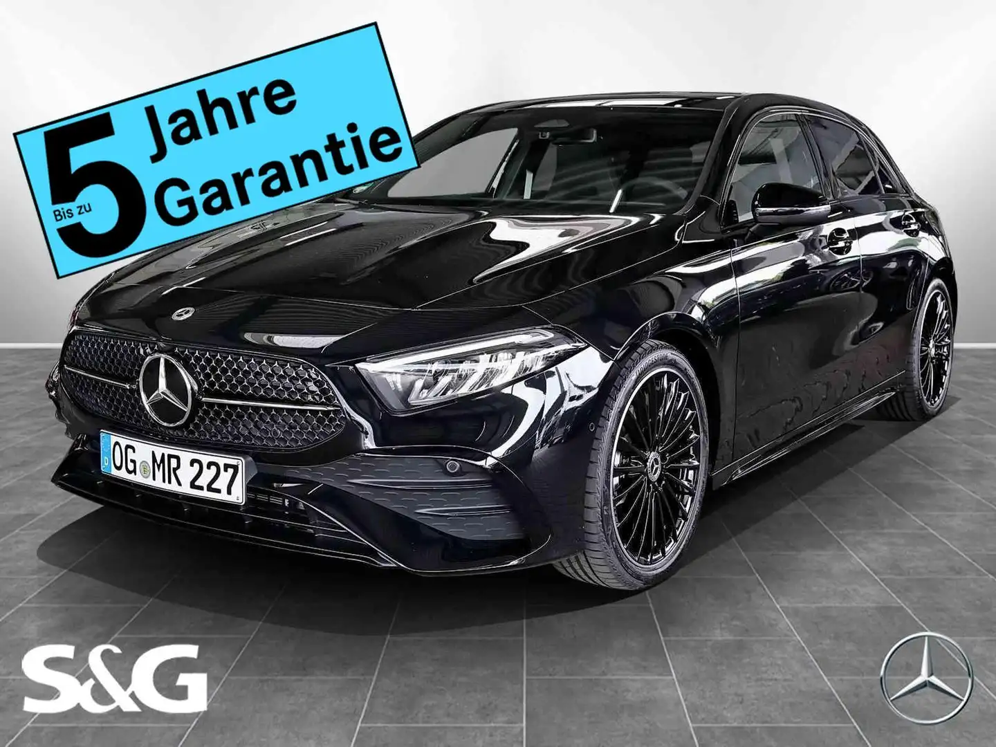 Mercedes-Benz A 200 AMG MBUX+RüKam+LED+Pano+HuD+Night+Distroni Zwart - 1