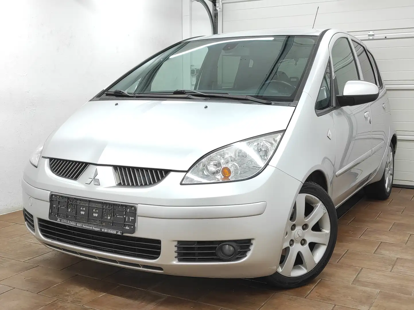 Mitsubishi Colt 1.1 KLIMA KAMERA USB CAR-PLAY AUX ALLWETTER EURO-4 Argent - 2