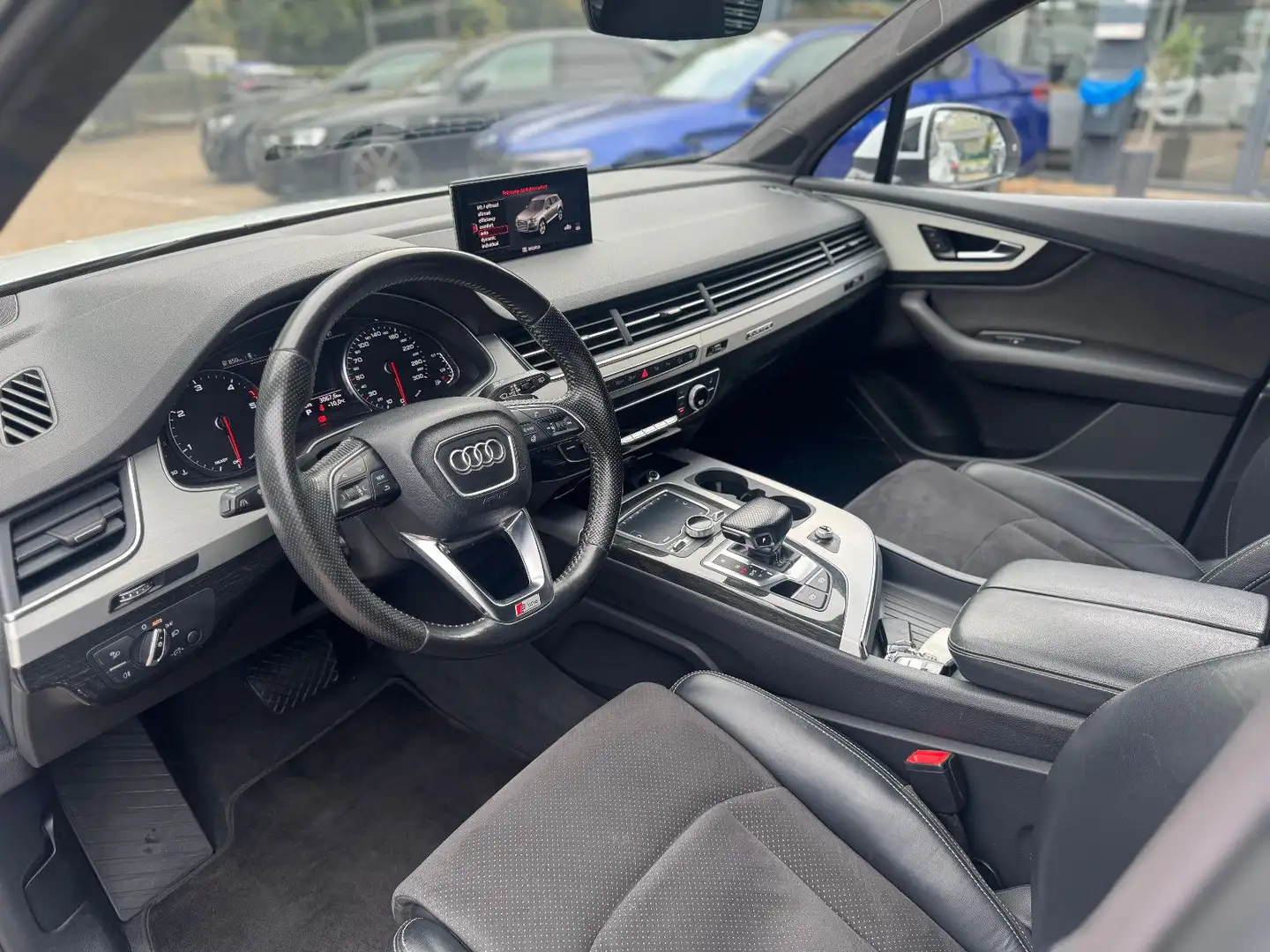 Audi Q7 3.0 TDI qu.S LINE/LED/PANO/AHK/MATRIX/7SITZE Weiß - 2