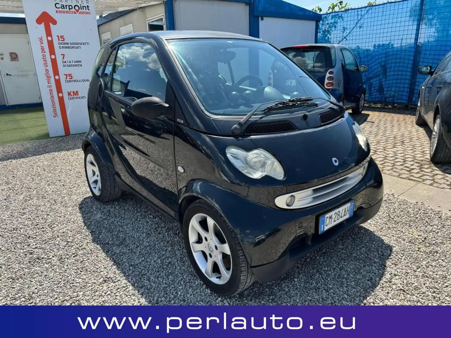 smart forTwo 700 coupé passion (45 kW) Zwart - 2