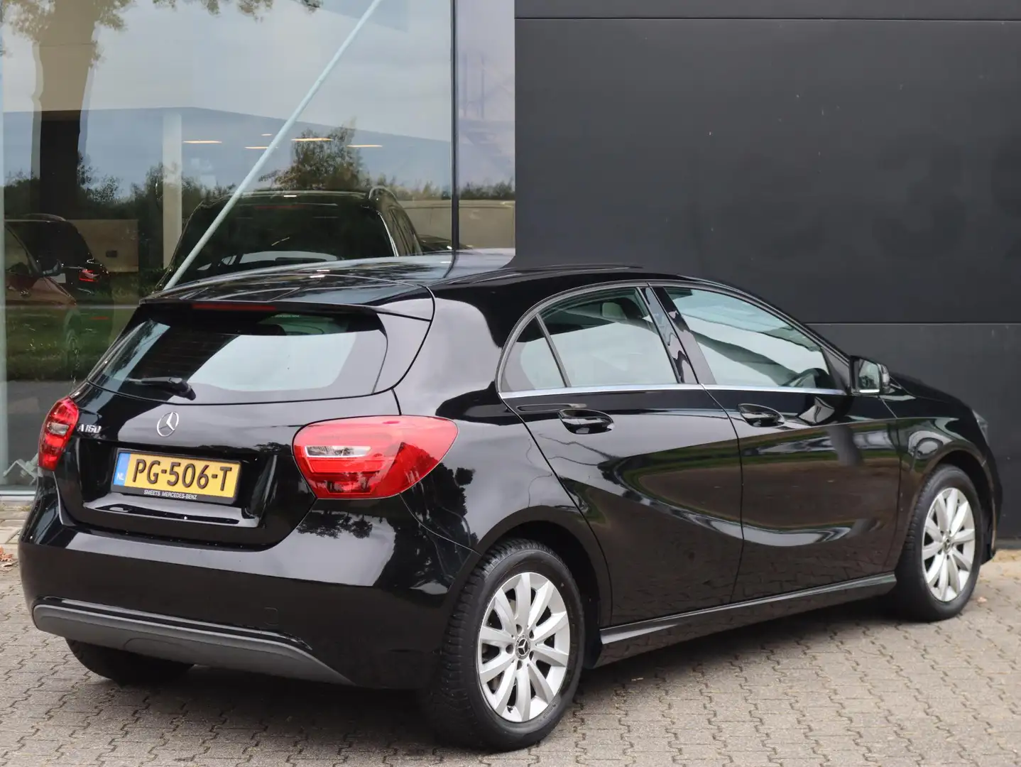 Mercedes-Benz A 160 Ambition Zwart - 2