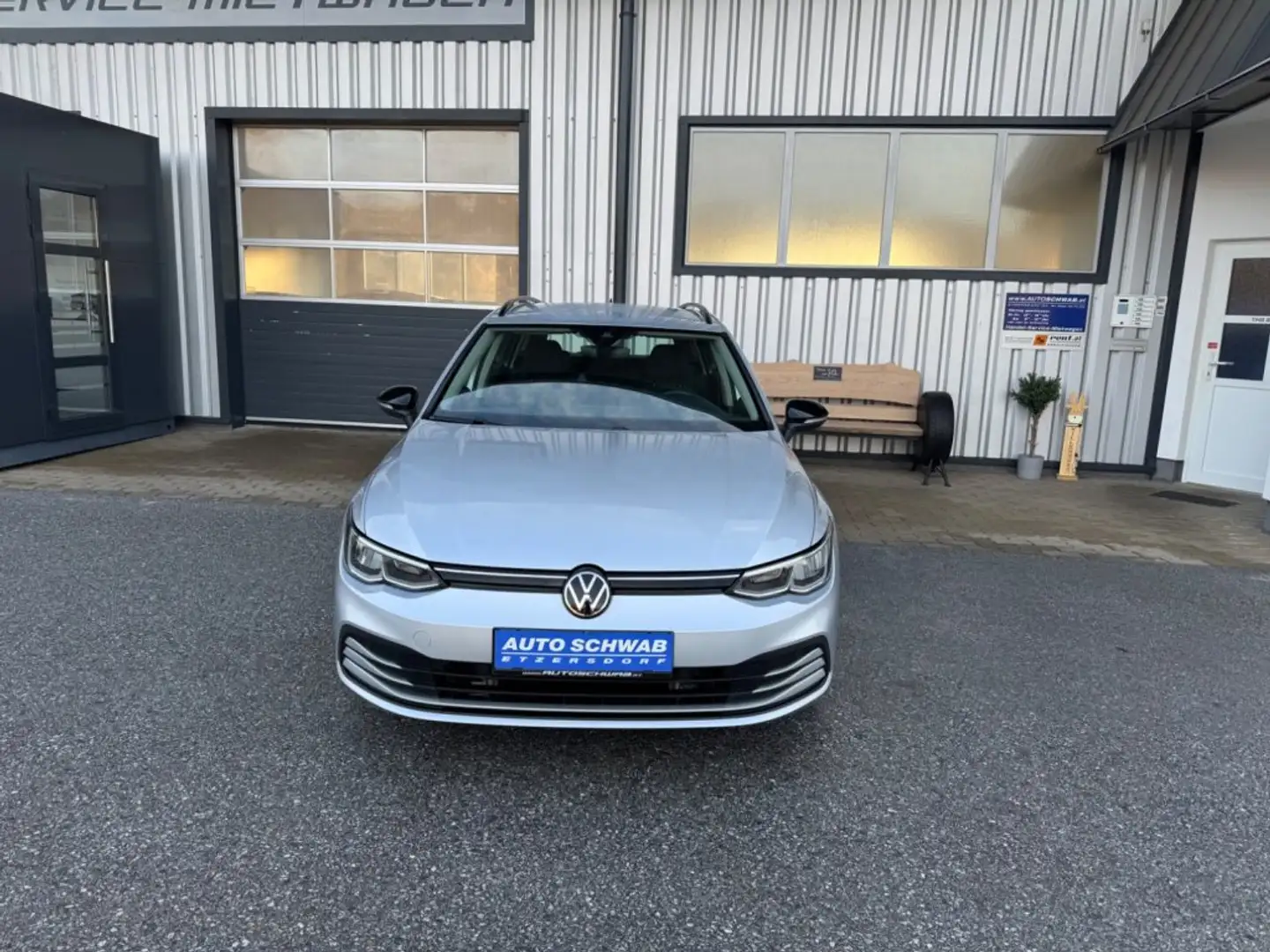 Volkswagen Golf Variant 2.0 TDI DSG Life*AHV* Silber - 2