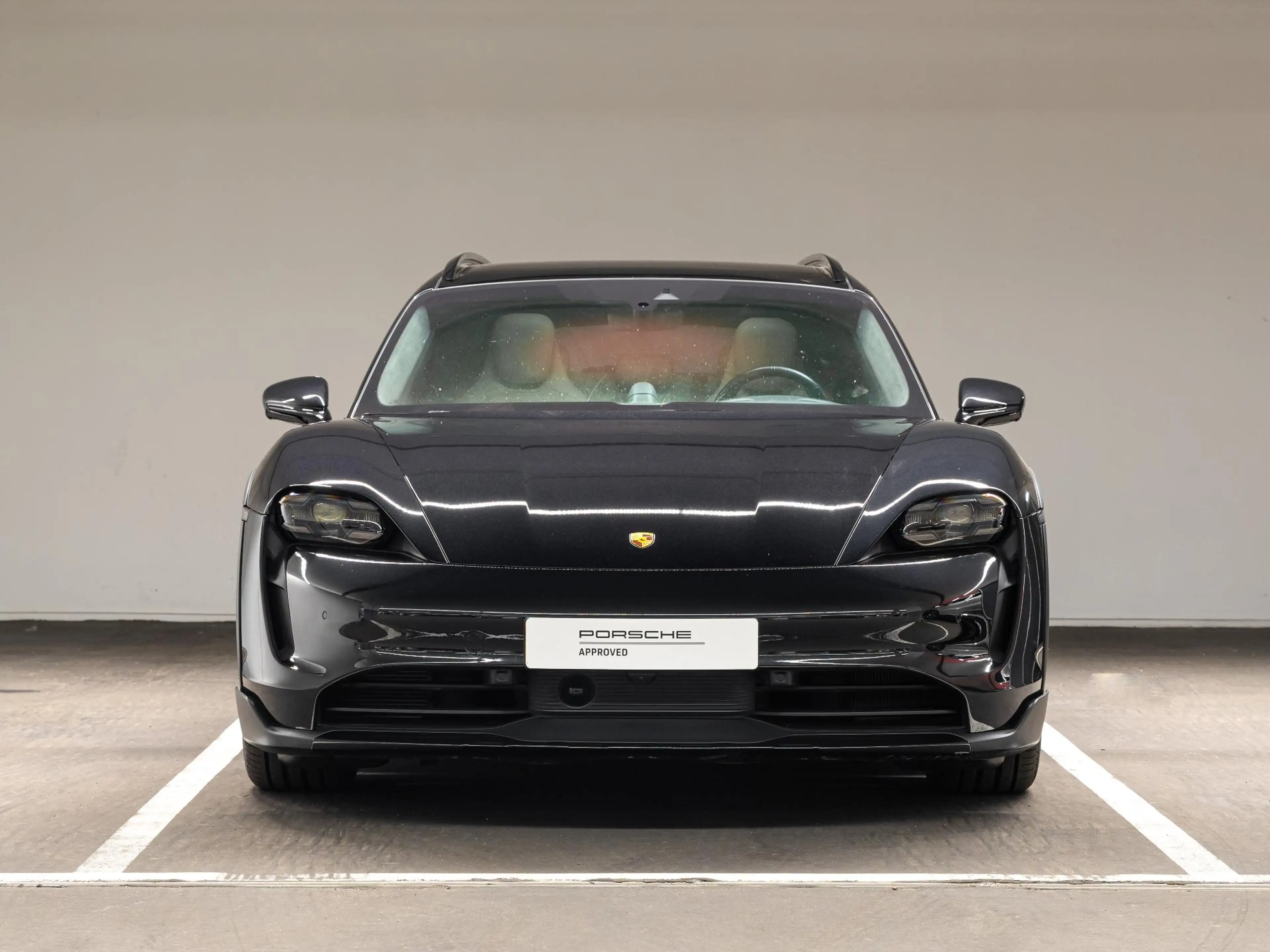 Porsche Taycan Cross Turismo 4S — photo 4