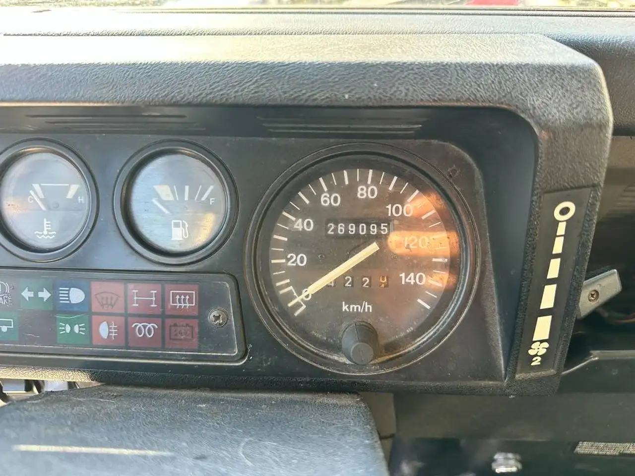 Land Rover Defender 90 2.5 tdi Hard Top, foto 10