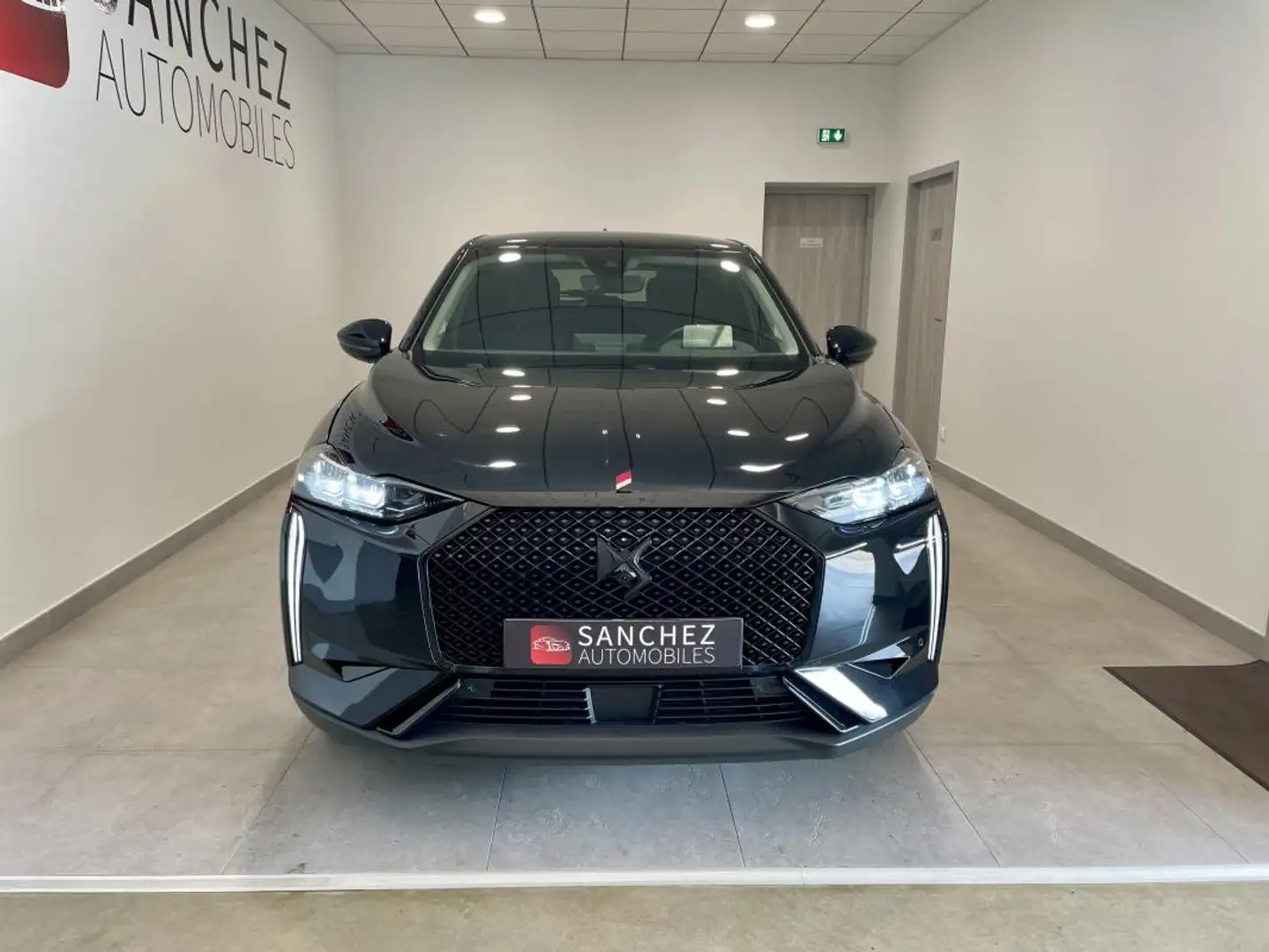 DS Automobiles DS 3 Crossback DS3 1.5 BLUEHDI 130CV EAT8 PERFORMANCE LINE Fekete - 2