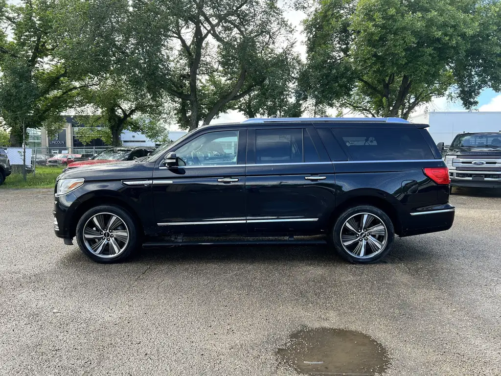 2019 Lincoln Navigator L Reserve | 360 Cam | Heated Steering Wheel | SYNC 3 — photo 4
