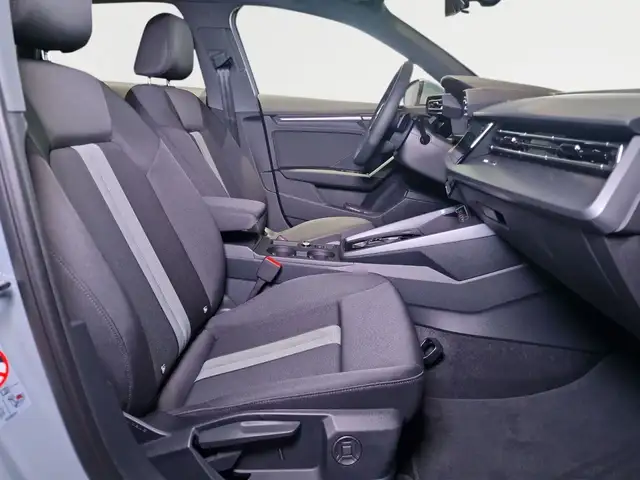 Audi A3 view 9