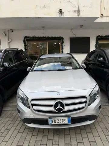 Mercedes-Benz GLA 220 GLA-X156 2014 d Sport 4matic 177cv auto