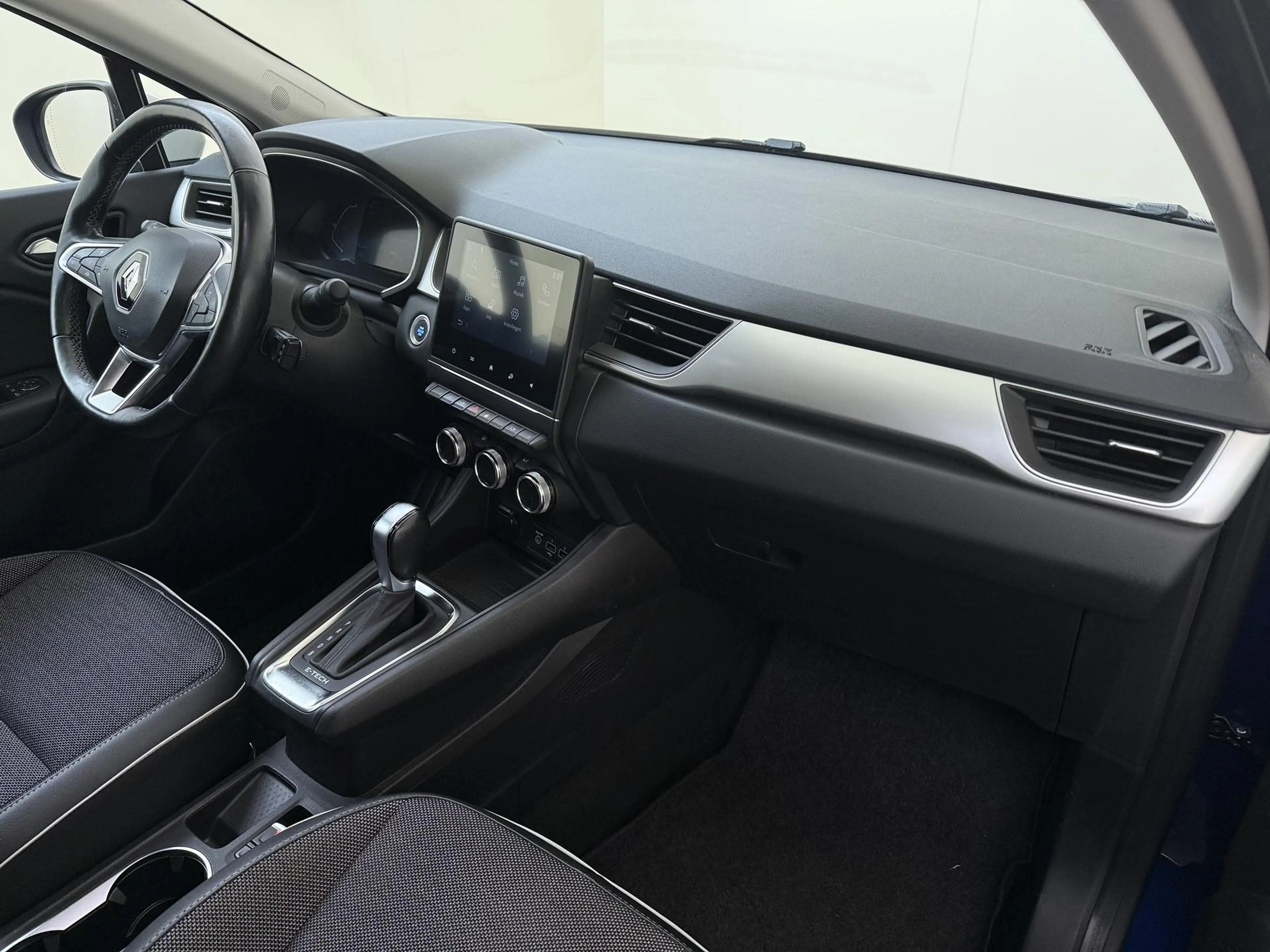 Renault Captur 1.6 E-Tech Hybrid 145 Intens Addaptive Cruise Cont — photo 5