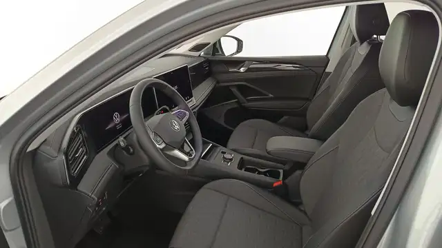 Volkswagen Tiguan view 9
