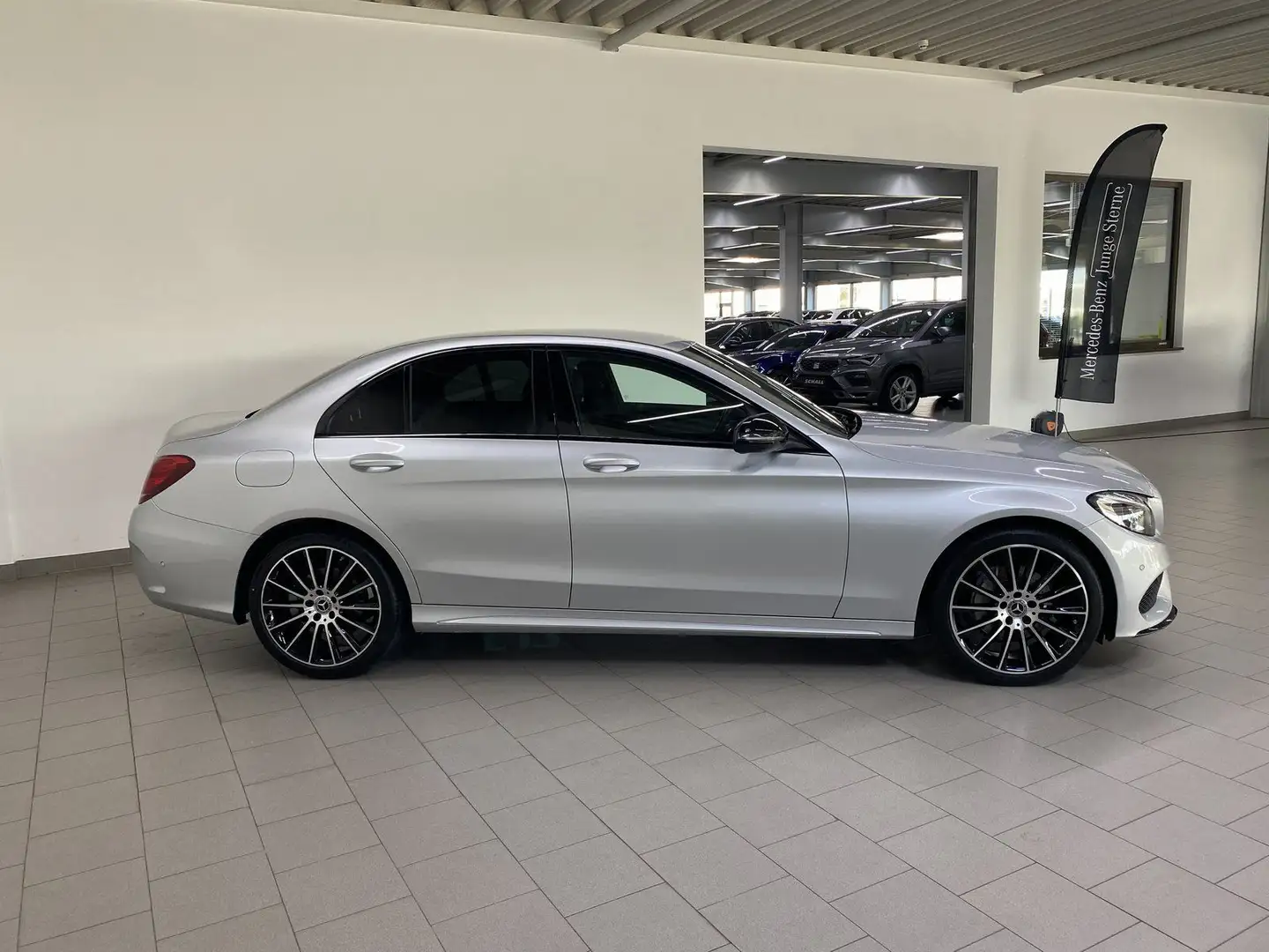 Mercedes-Benz C 220 d AMG+EDITION C+KAMERA+TOTW+LED+COMAND+PTC Silber - 2