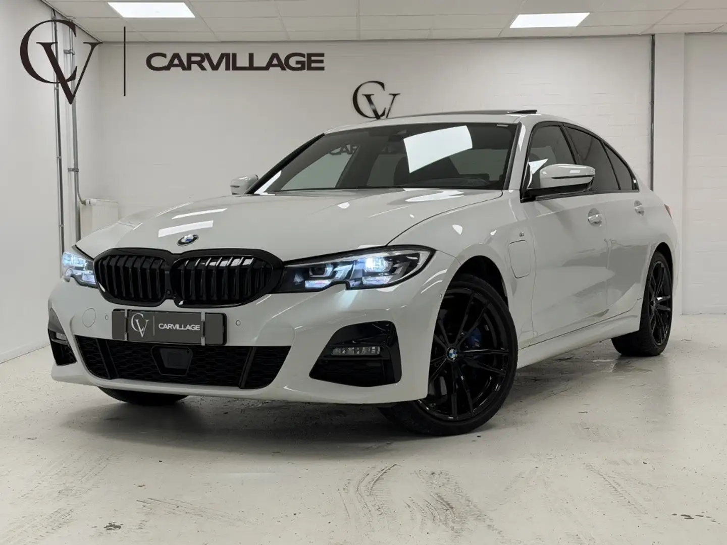 BMW 330 3-serie 330e M-Sport | Schuif/kanteldak | Trekhaak Blanc - 1