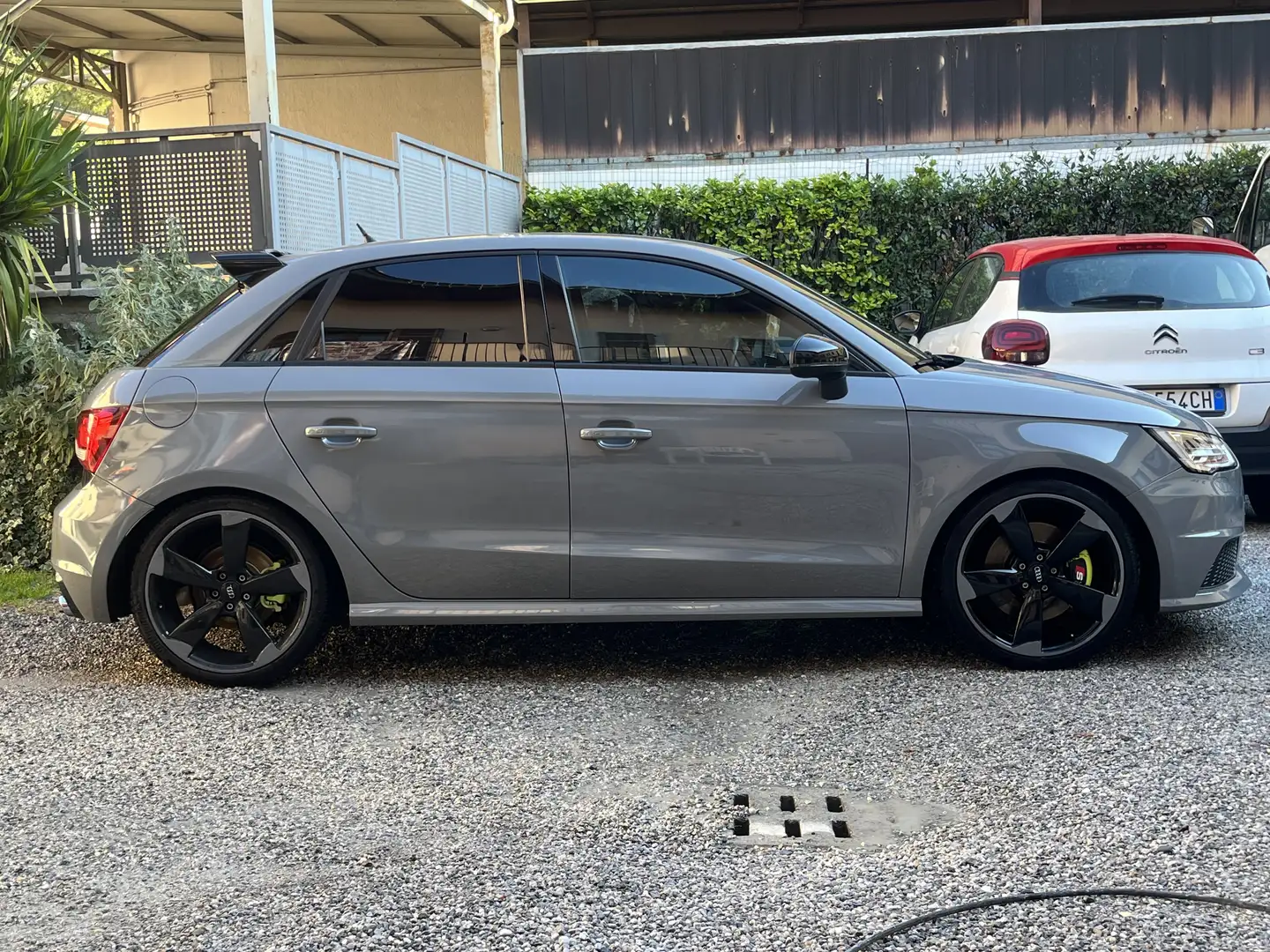 Audi S1 Sportback 2.0 tfsi quattro - 1