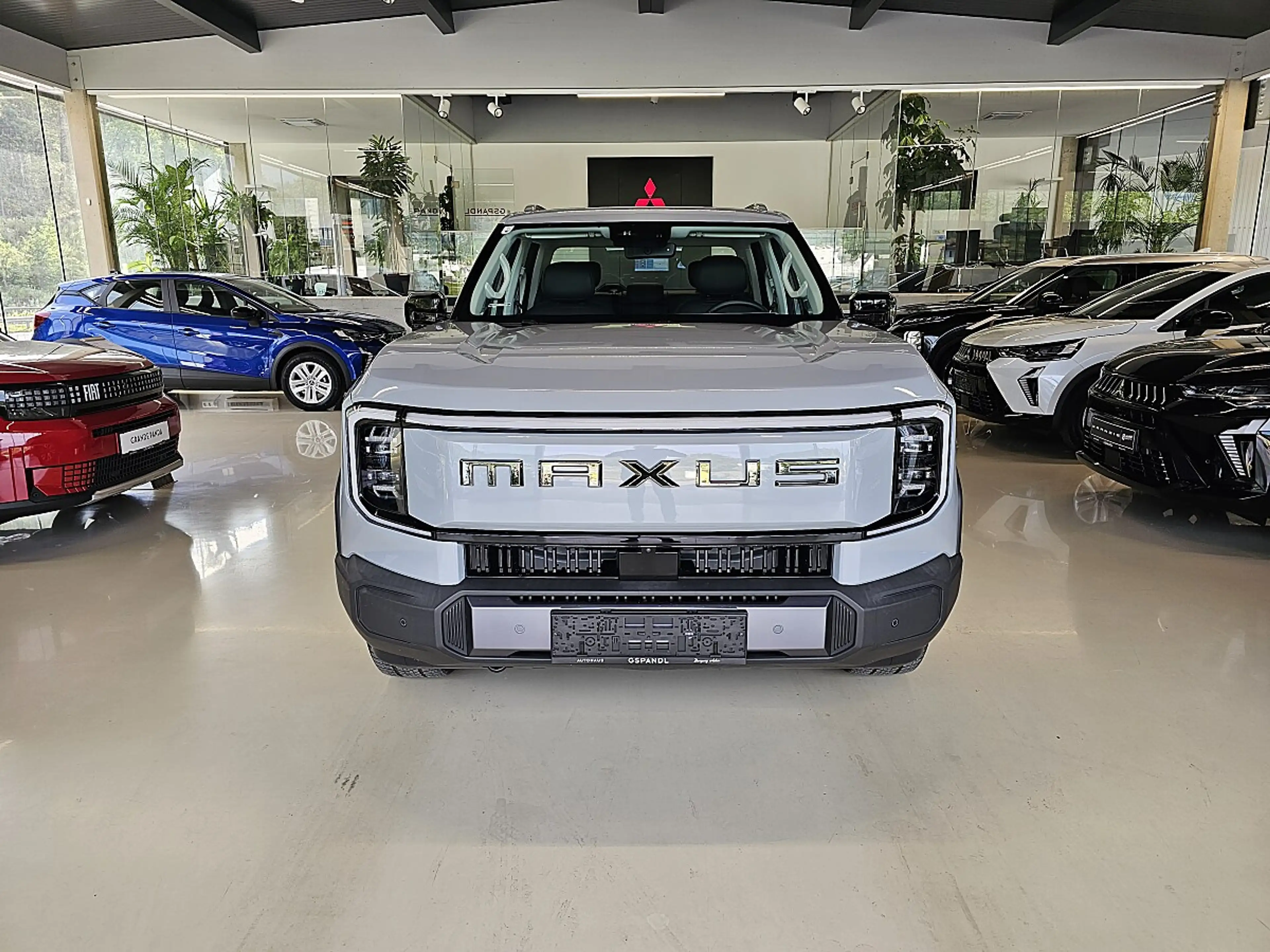 Maxus eTERRON 9 eTerron 9 3 102kWh 4WD Flagship — photo 3