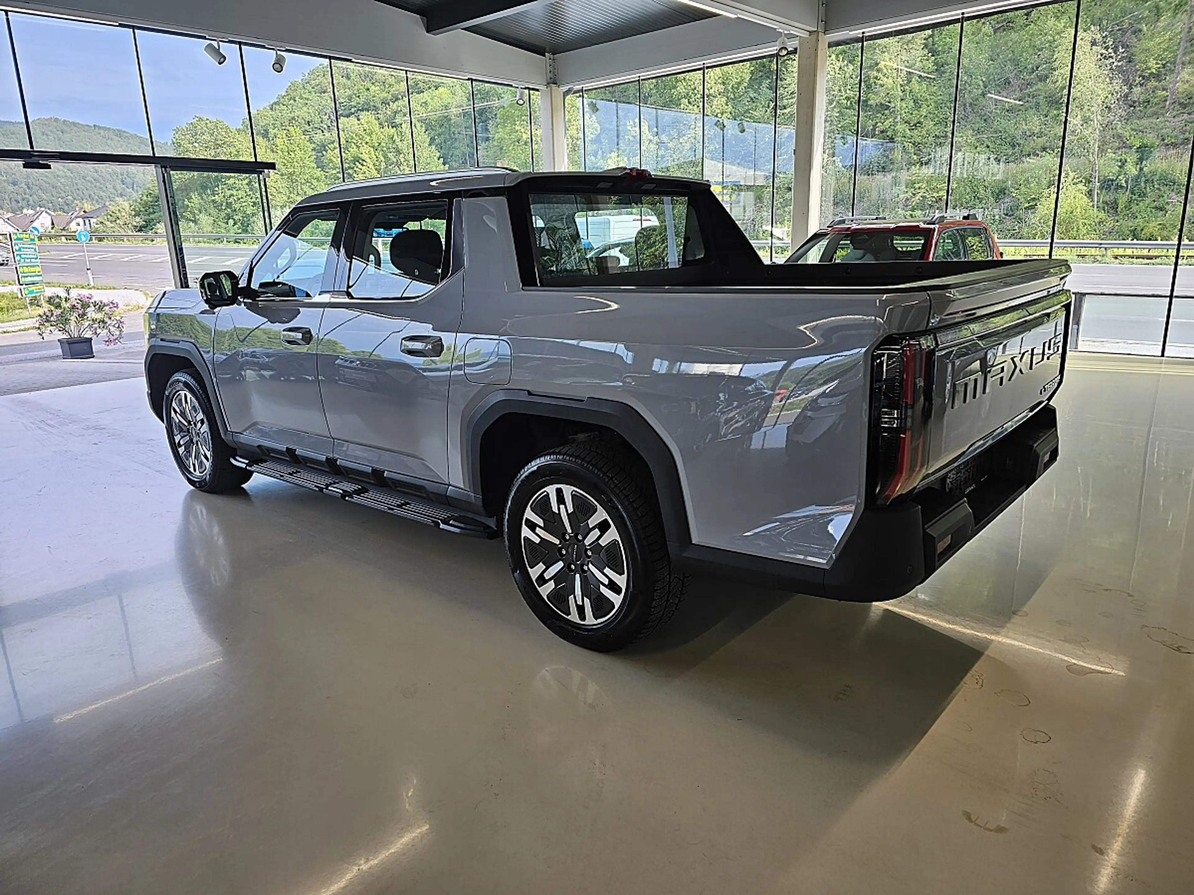 Maxus eTERRON 9 eTerron 9 3 102kWh 4WD Flagship — photo 5