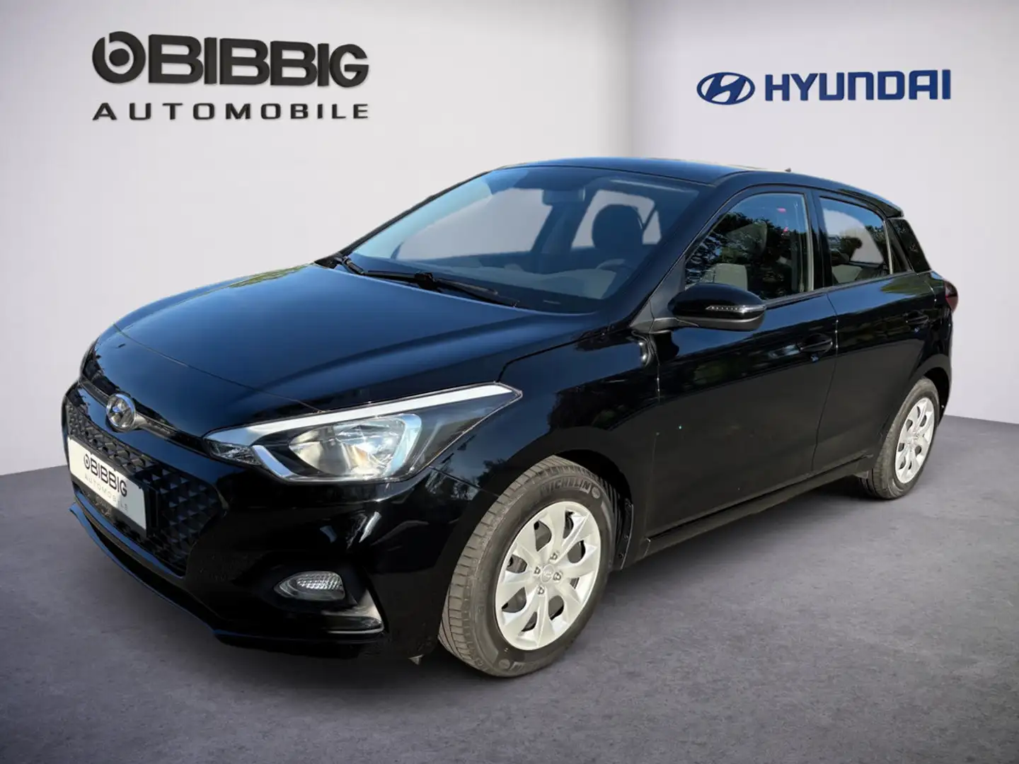 Hyundai i20 1.2 Select KLIMA FACELIFT Schwarz - 1
