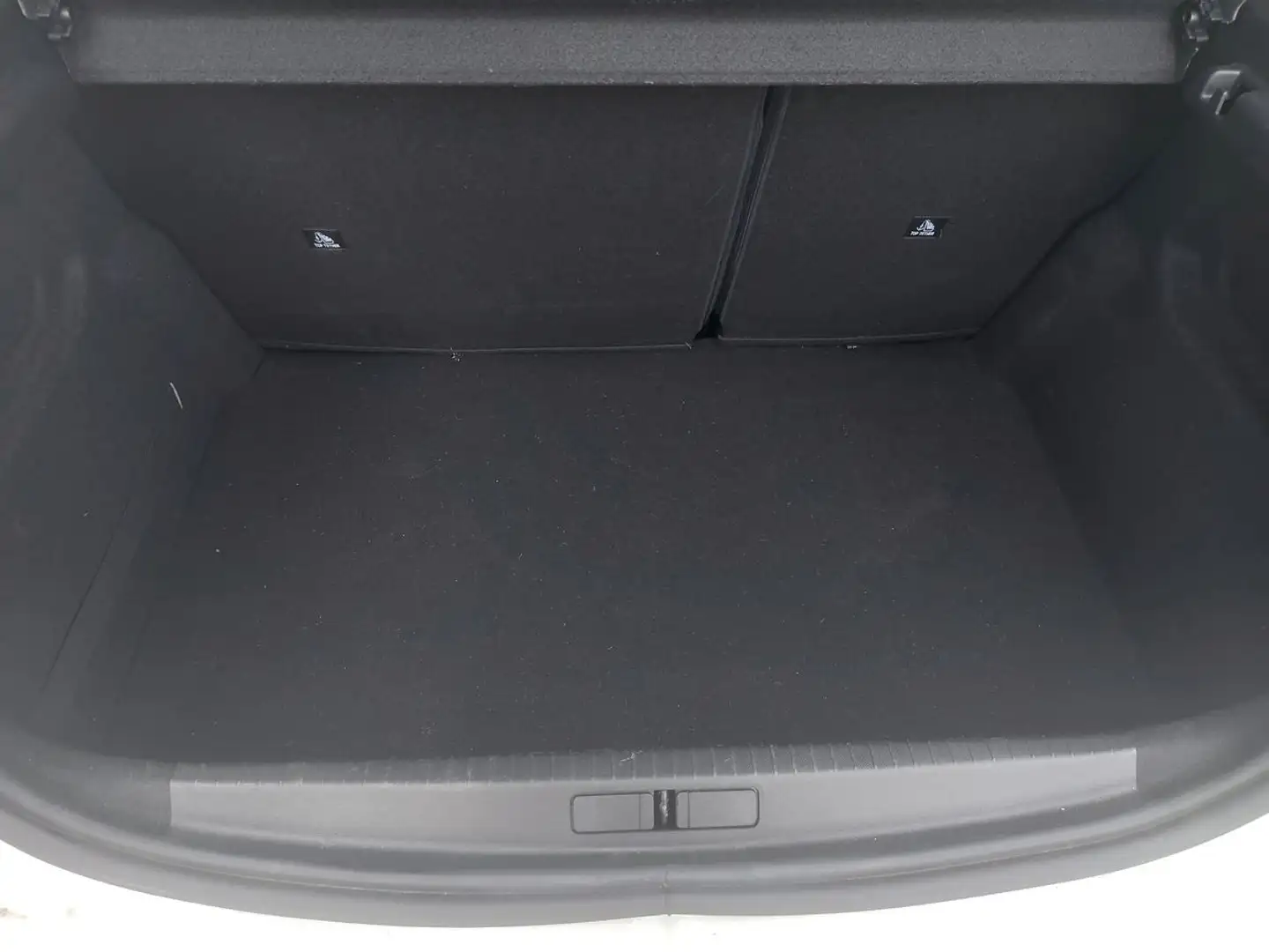 Peugeot 208 1.2 PureTech Allure Blanc - 2